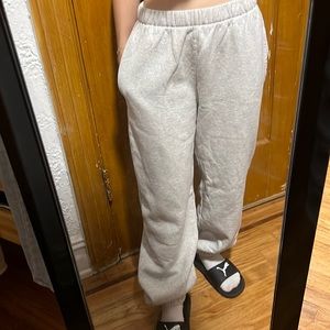 NWOT brandy melville sweatpants
